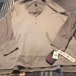 Ladies 2xl long sleeve new with tags
